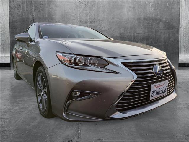 used 2018 Lexus ES 300h car, priced at $23,491