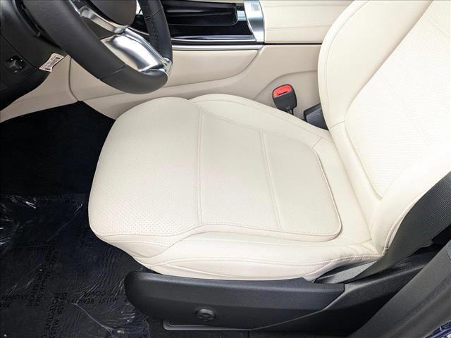 new 2025 Mercedes-Benz GLC 300 car, priced at $54,085