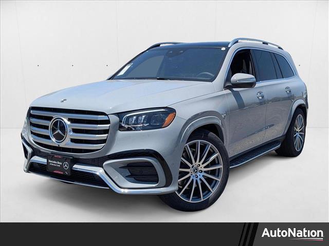 new 2025 Mercedes-Benz GLS 580 car, priced at $124,625