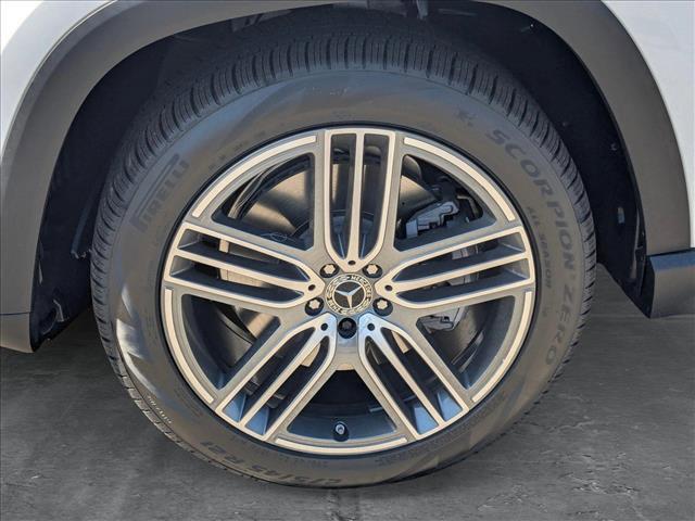 new 2025 Mercedes-Benz GLS 450 car, priced at $97,160