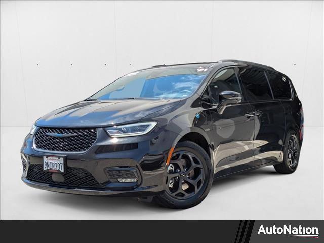 used 2021 Chrysler Pacifica Hybrid car, priced at $27,988