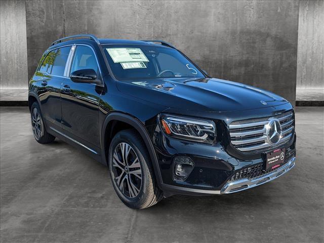 new 2024 Mercedes-Benz GLB 250 car, priced at $51,215