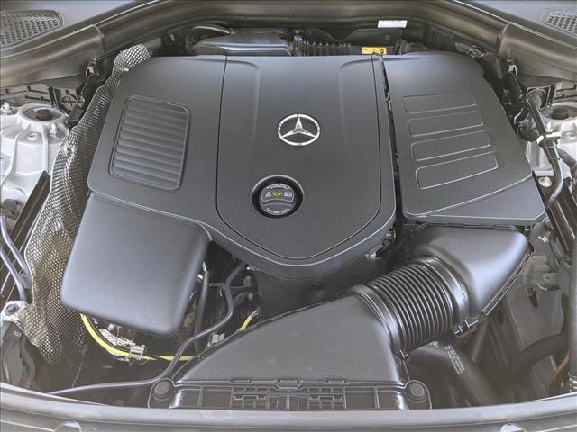 new 2025 Mercedes-Benz GLC 300 car, priced at $58,895