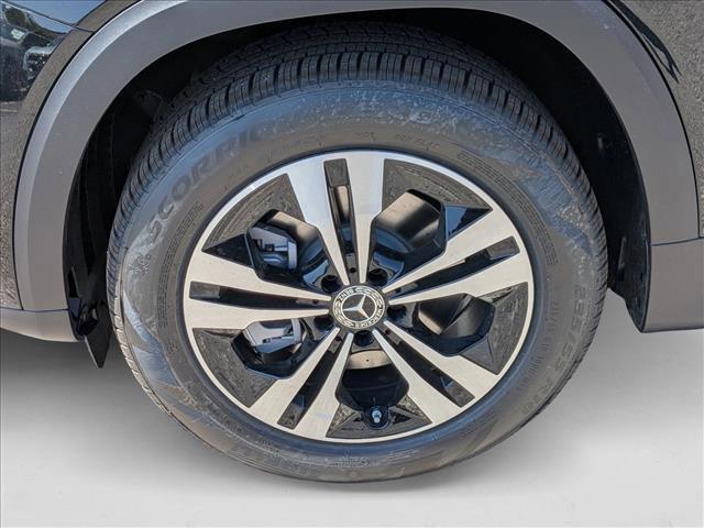 new 2025 Mercedes-Benz GLB 250 car, priced at $47,145
