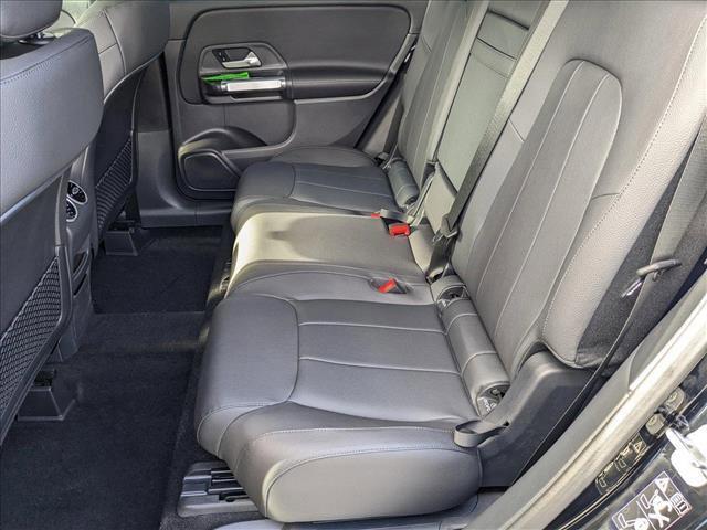 new 2025 Mercedes-Benz GLB 250 car, priced at $48,450