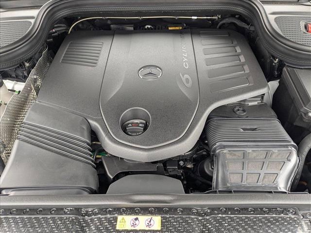 new 2025 Mercedes-Benz GLS 450 car, priced at $98,215