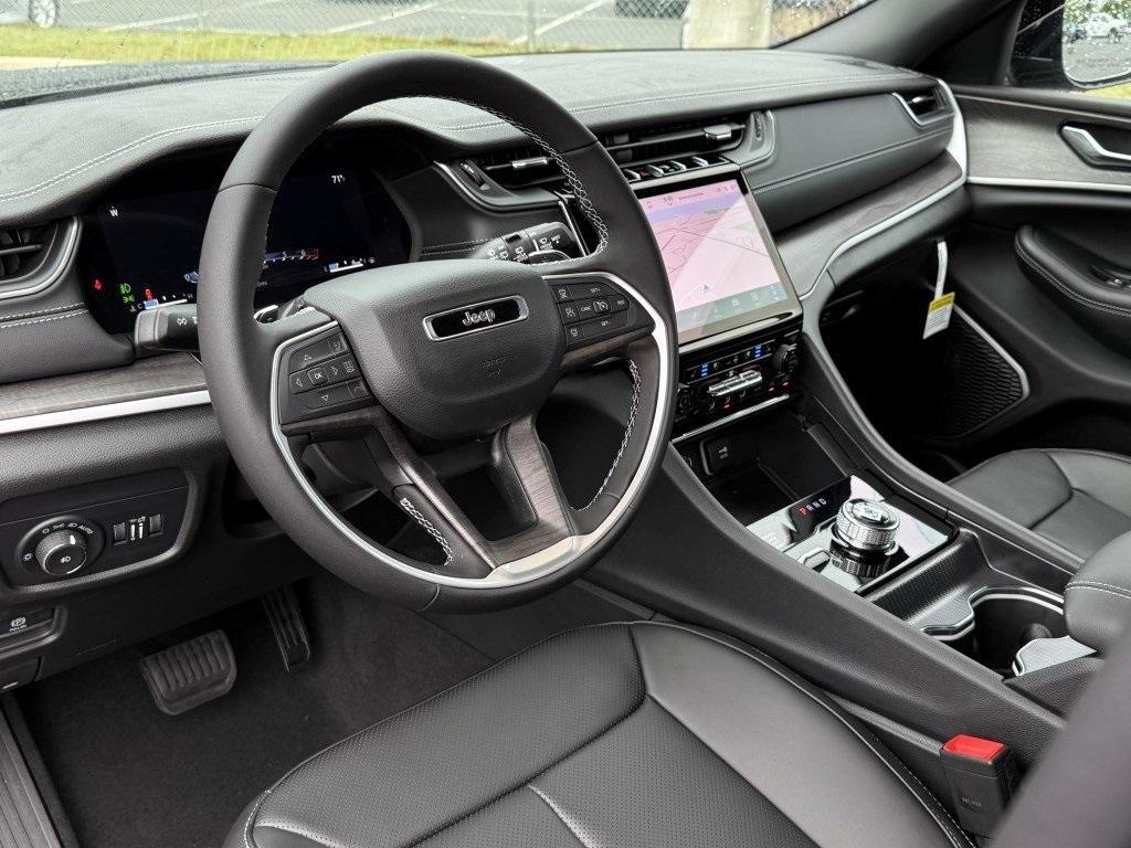 new 2025 Jeep Grand Cherokee L car, priced at $50,178