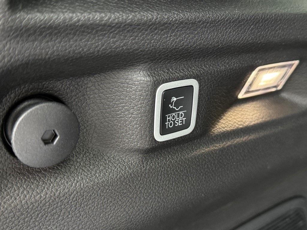 new 2025 Jeep Grand Cherokee L car, priced at $50,178