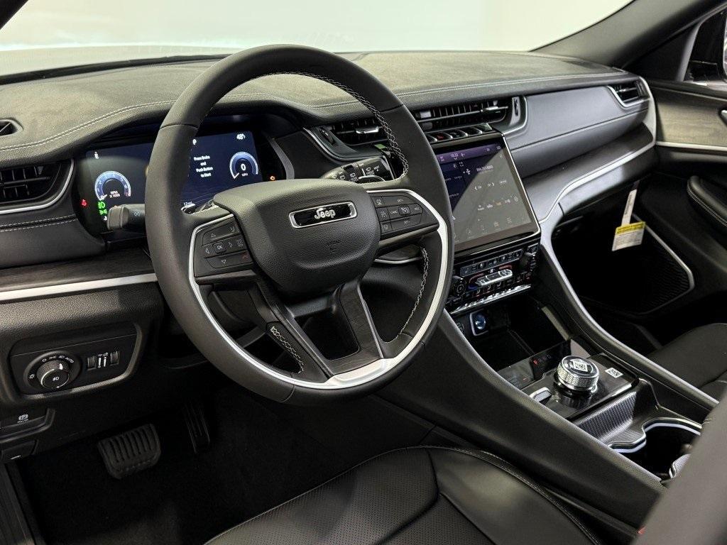 new 2025 Jeep Grand Cherokee L car, priced at $50,178