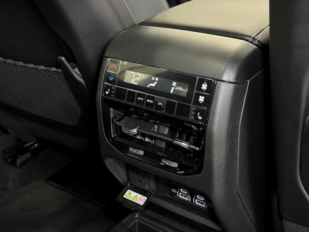 new 2025 Jeep Grand Cherokee L car, priced at $50,178