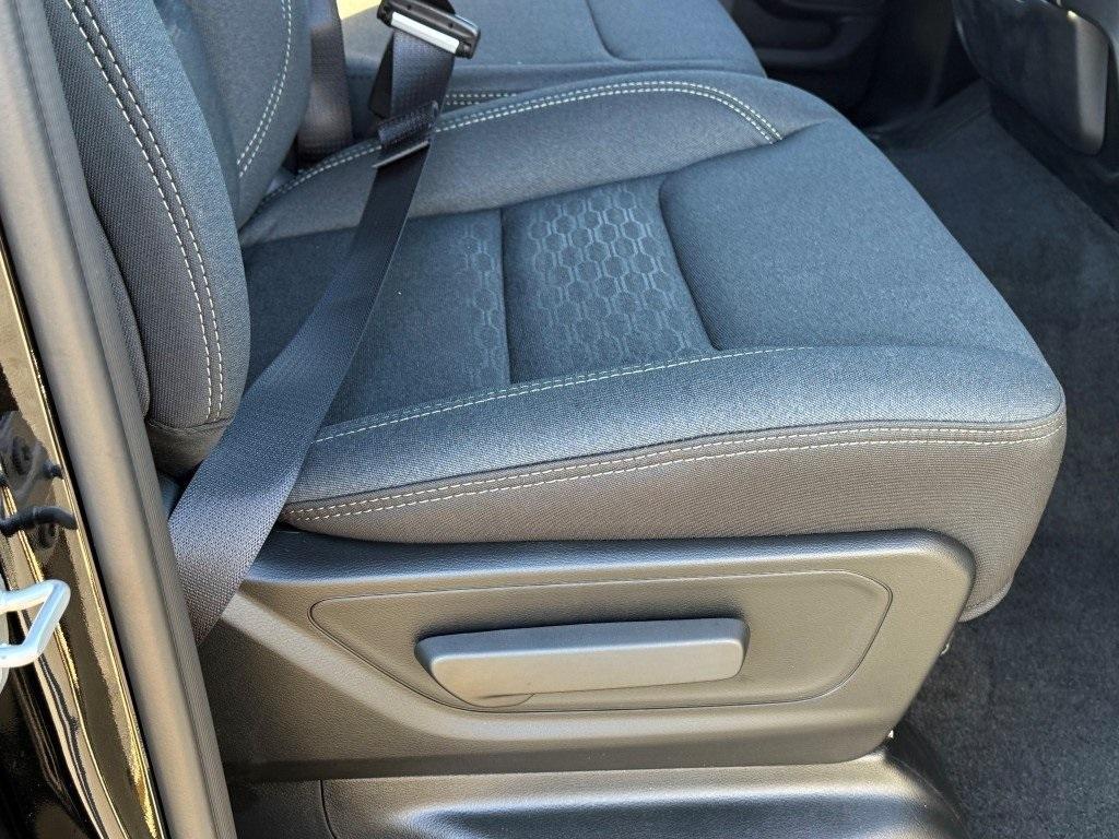 new 2025 Ram 1500 car, priced at $47,400