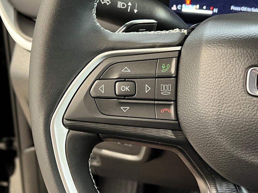 new 2025 Jeep Grand Cherokee L car, priced at $45,482