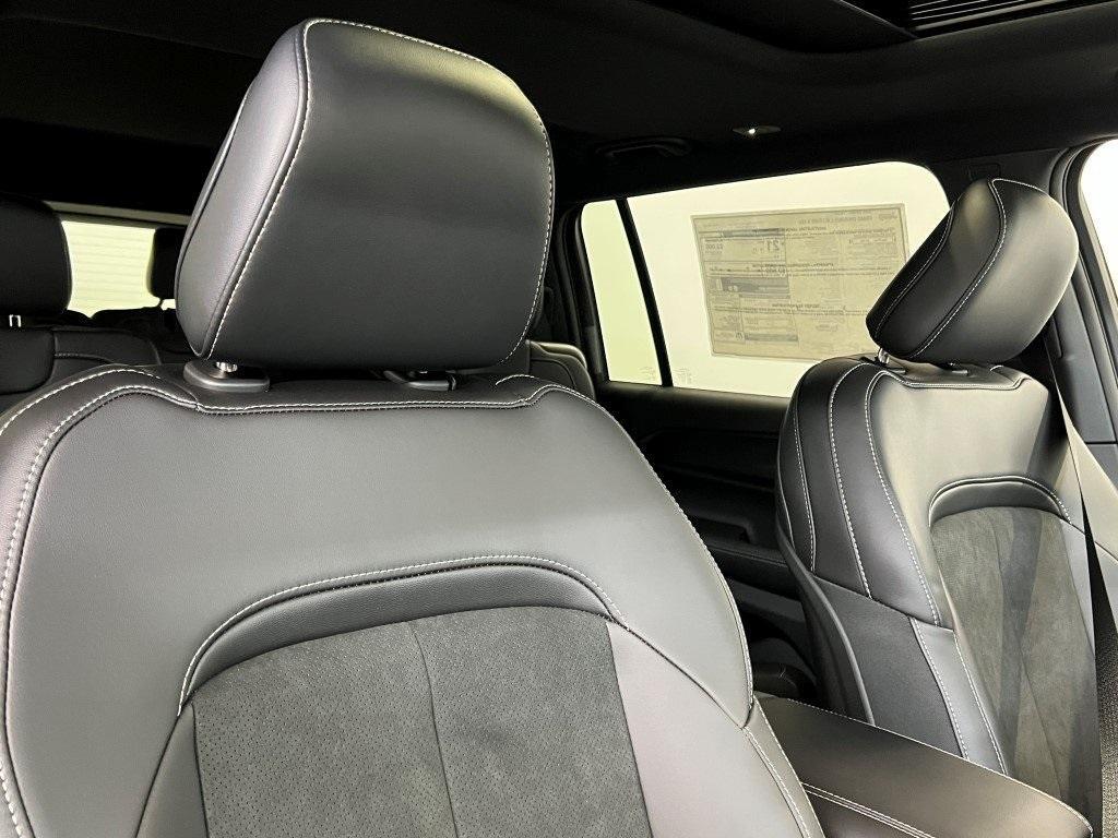 new 2025 Jeep Grand Cherokee L car, priced at $45,482