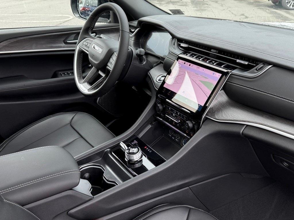 new 2025 Jeep Grand Cherokee L car, priced at $49,642