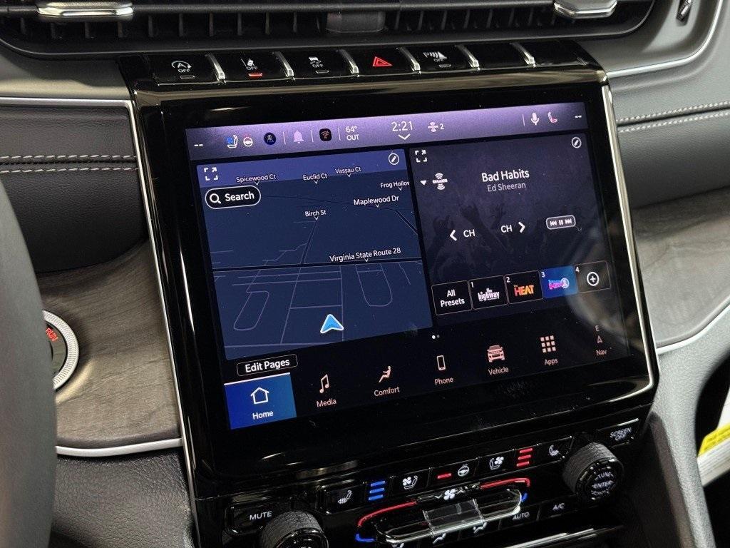 new 2025 Jeep Grand Cherokee car, priced at $45,577