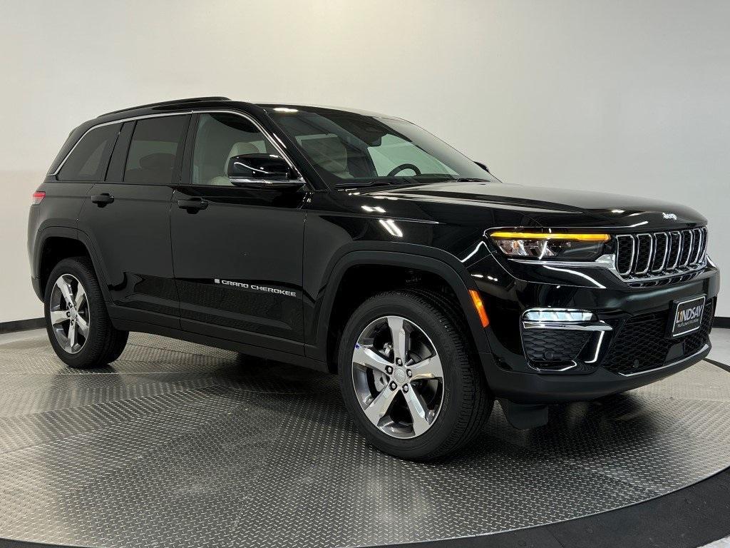 new 2025 Jeep Grand Cherokee car, priced at $49,637