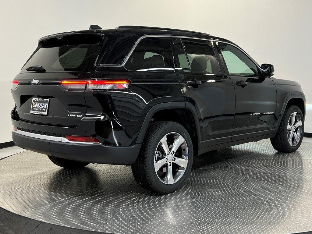 new 2025 Jeep Grand Cherokee car, priced at $49,637