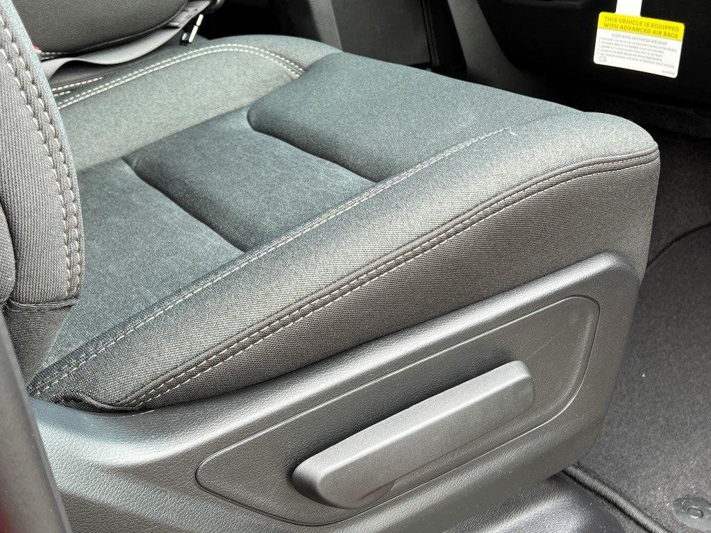 new 2025 Ram 1500 car, priced at $46,414