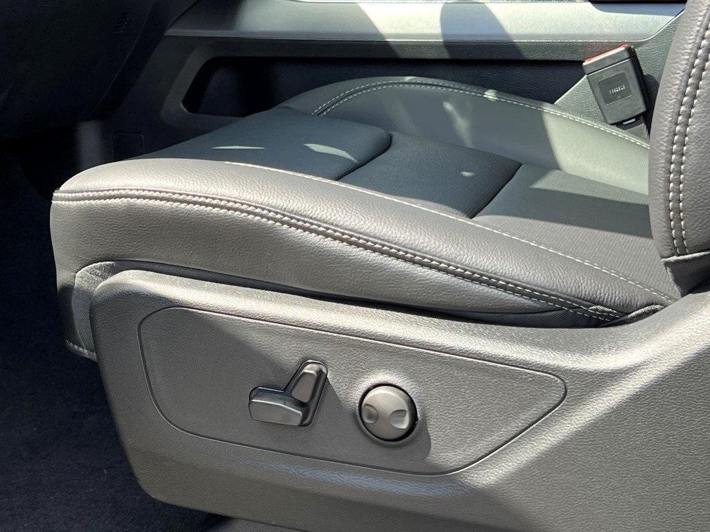 new 2026 Ram 1500 car, priced at $68,662