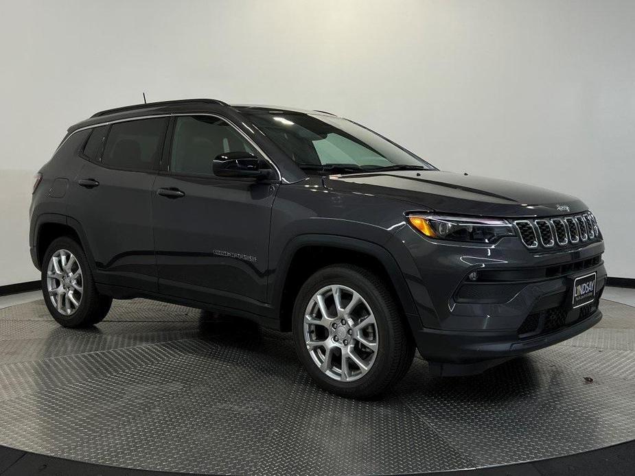 new 2024 Jeep Compass car, priced at $28,349