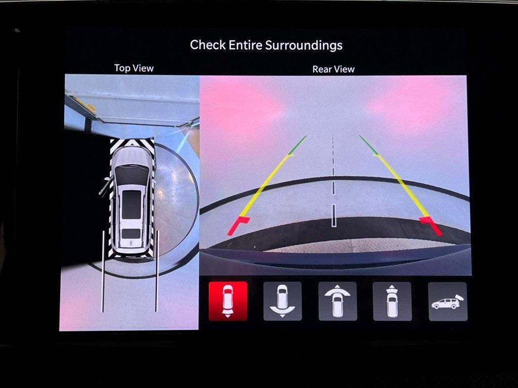 new 2025 Chrysler Pacifica Hybrid car, priced at $49,113