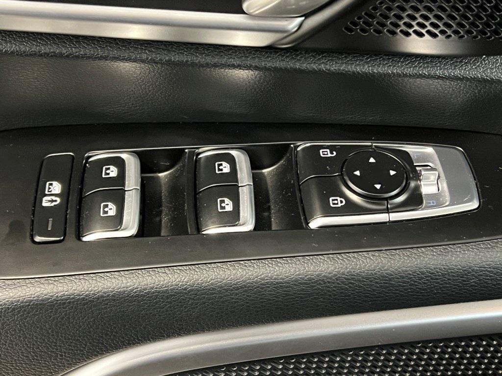 used 2024 Kia Telluride car, priced at $33,900