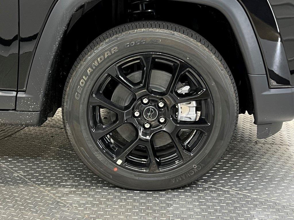 new 2025 Jeep Compass car, priced at $33,323