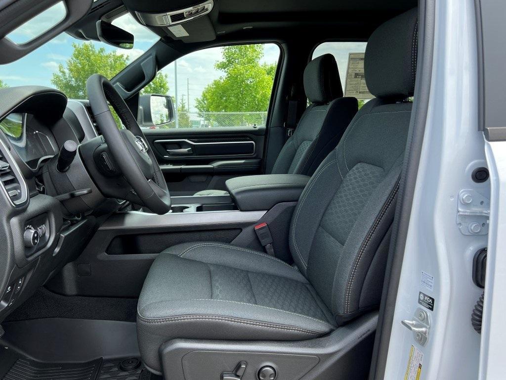 new 2025 Ram 1500 car, priced at $52,437