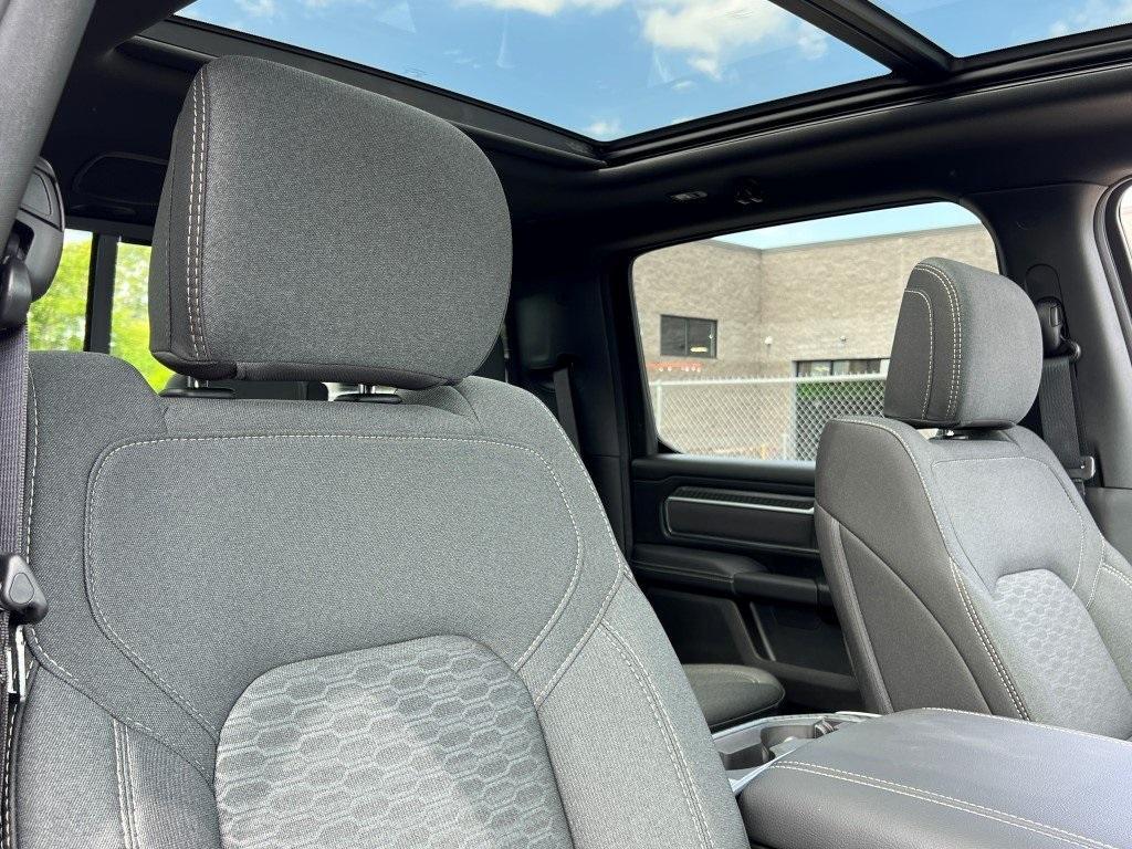 new 2025 Ram 1500 car, priced at $52,437