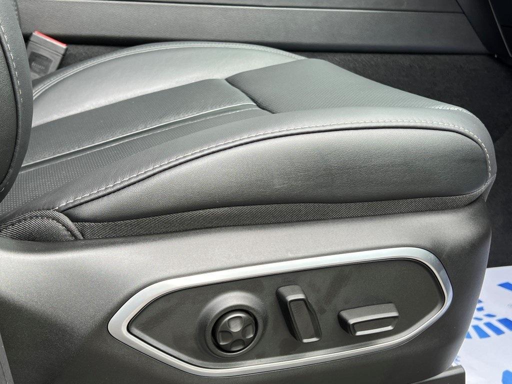 new 2025 Jeep Wagoneer car, priced at $75,801
