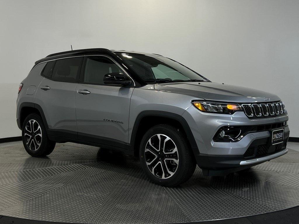 new 2024 Jeep Compass car, priced at $26,017