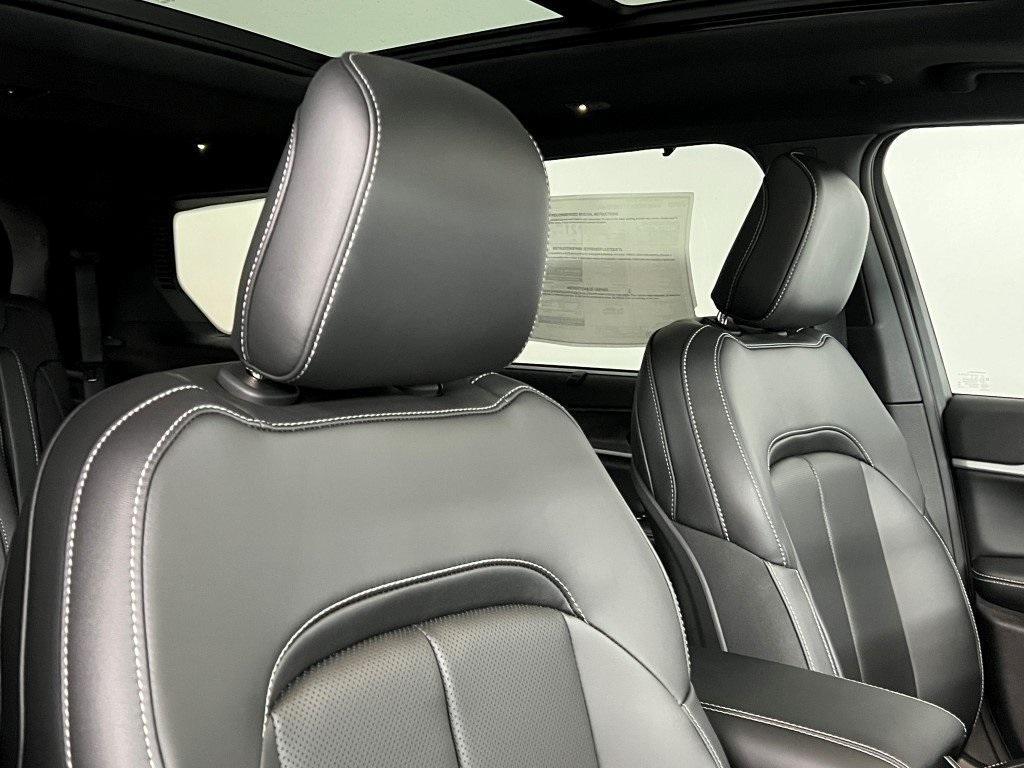 new 2025 Jeep Grand Cherokee L car, priced at $49,057