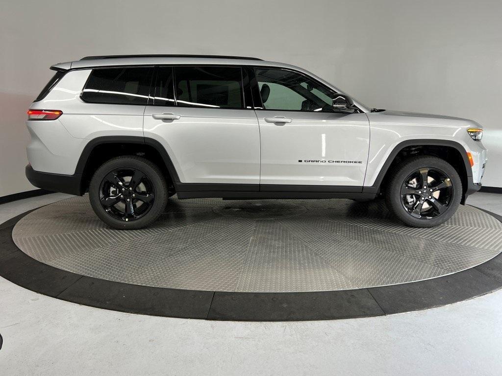 new 2025 Jeep Grand Cherokee L car, priced at $49,057
