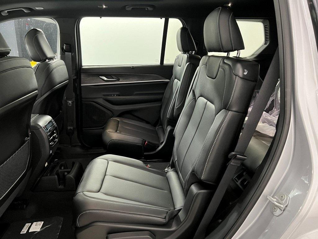 new 2025 Jeep Grand Cherokee L car, priced at $49,057