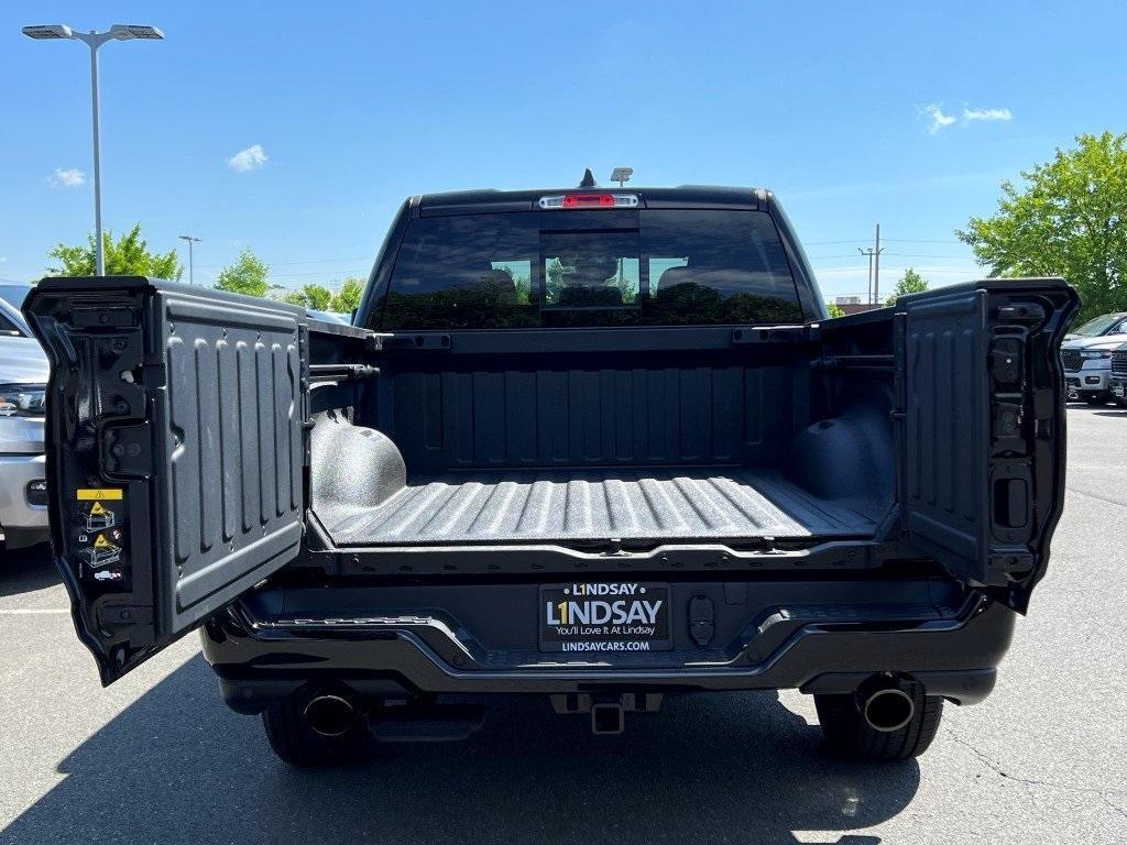 new 2025 Ram 1500 car, priced at $52,662