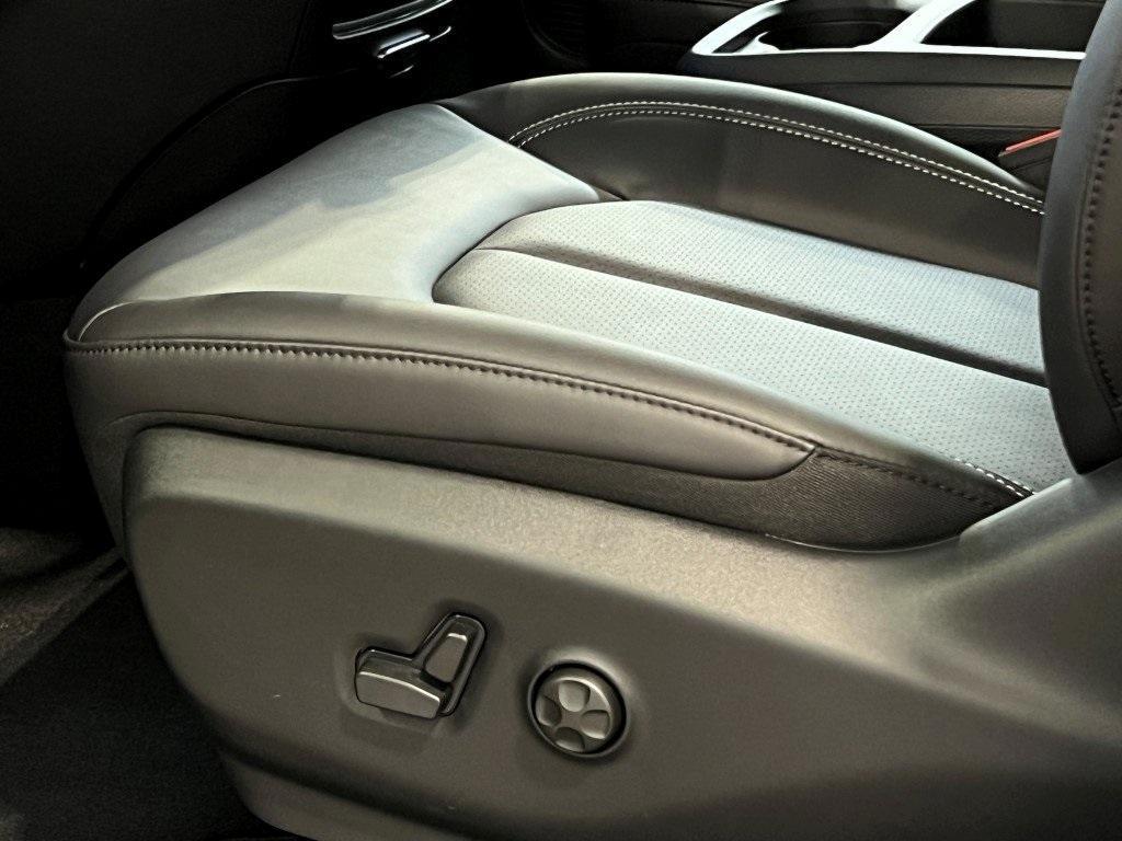 new 2026 Chrysler Pacifica car, priced at $43,099
