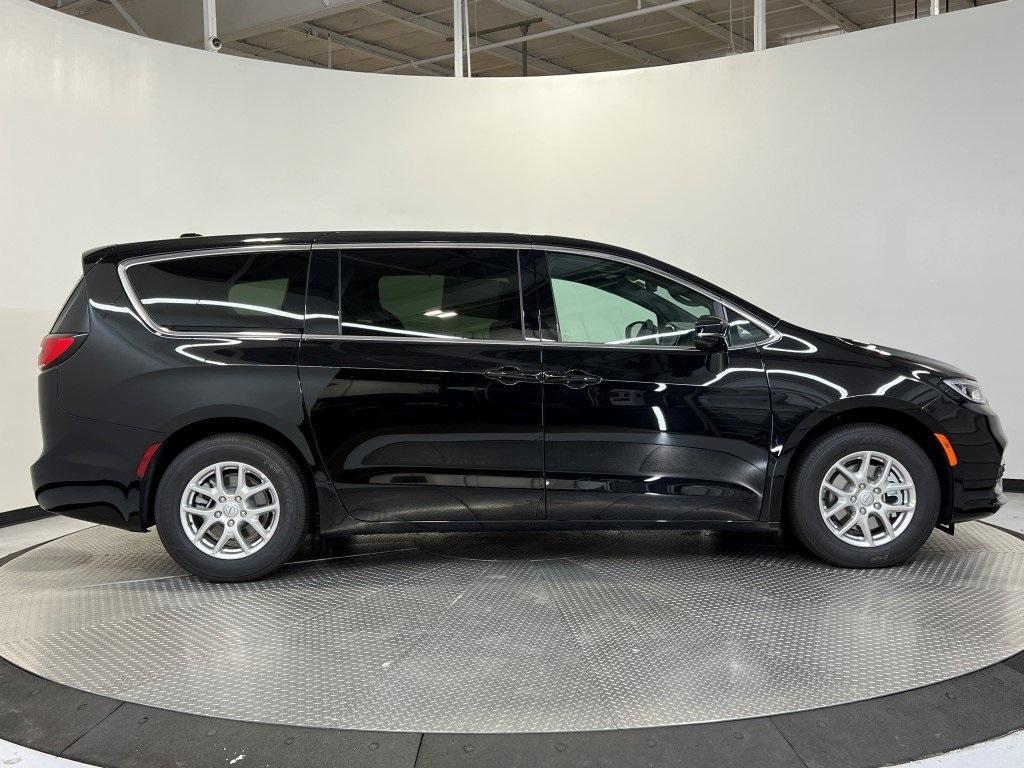new 2026 Chrysler Pacifica car, priced at $43,099