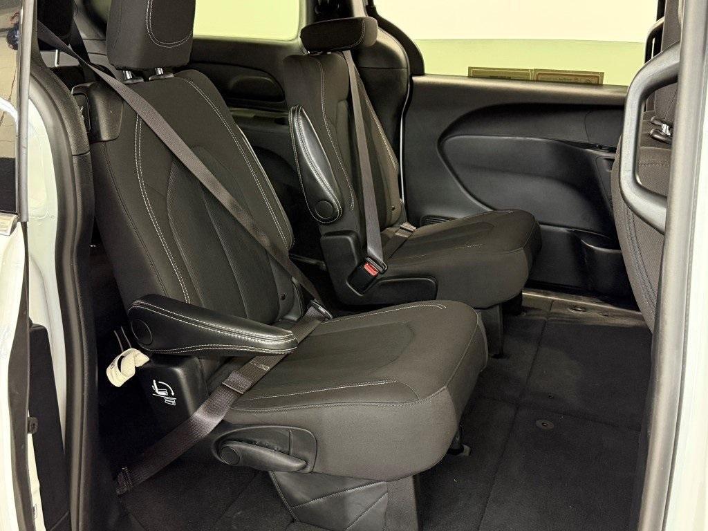 used 2024 Chrysler Pacifica car, priced at $30,800