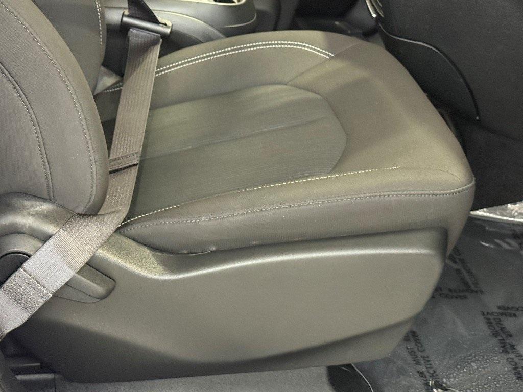 used 2024 Chrysler Pacifica car, priced at $30,800