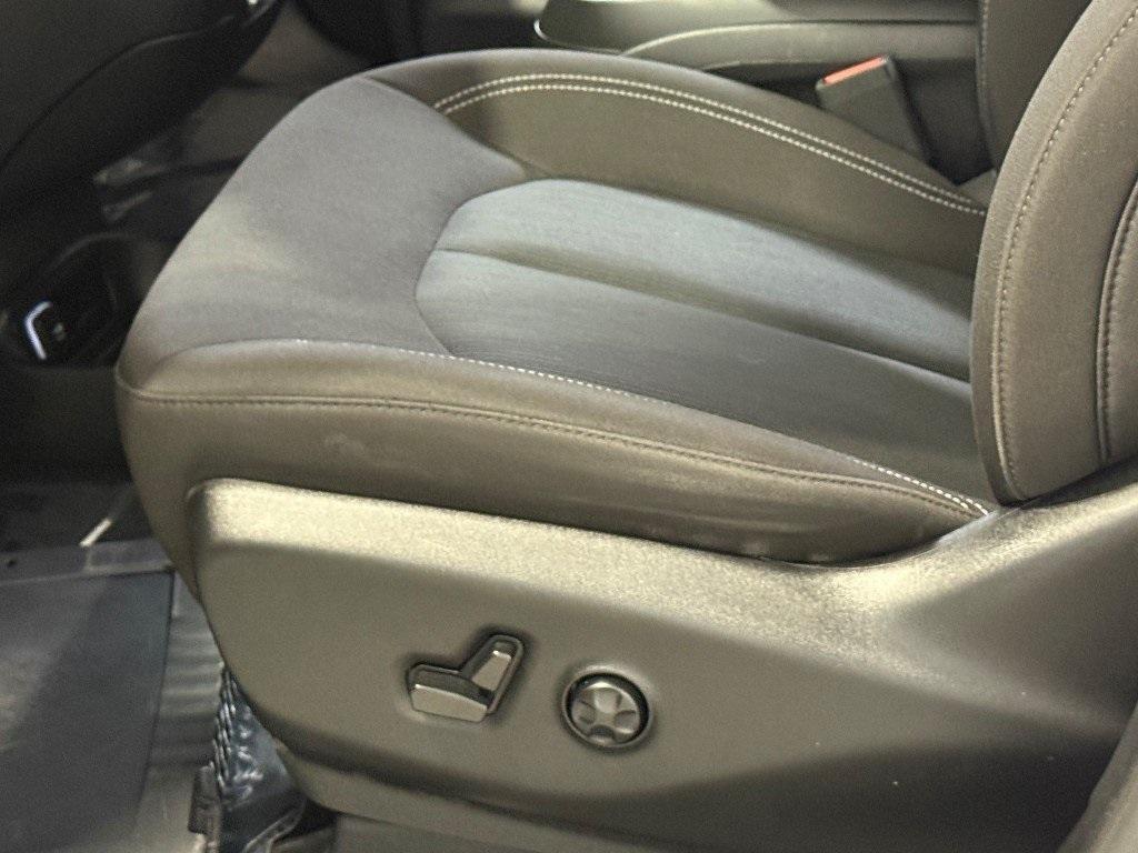 used 2024 Chrysler Pacifica car, priced at $30,800