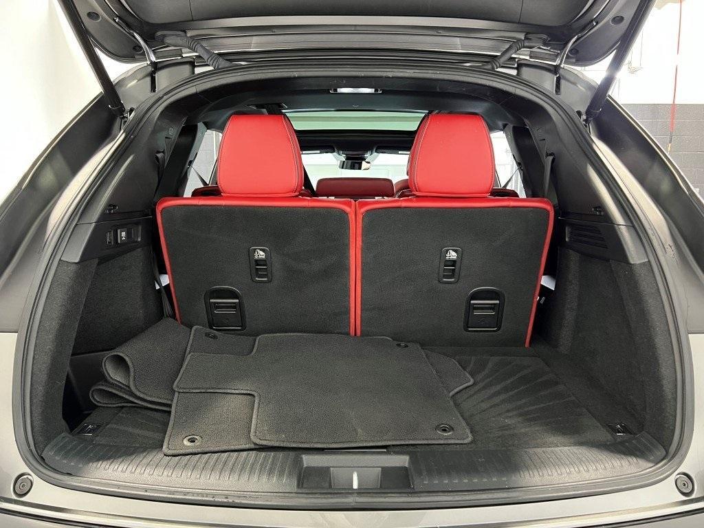 used 2022 Acura MDX car, priced at $43,600