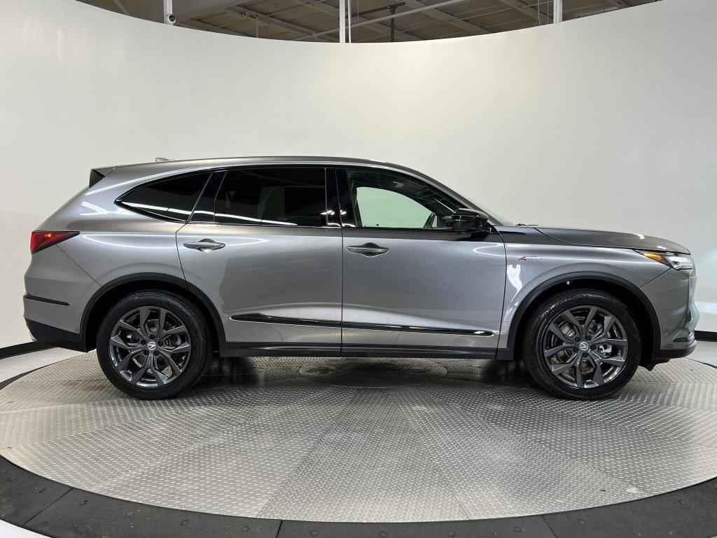 used 2022 Acura MDX car, priced at $43,600