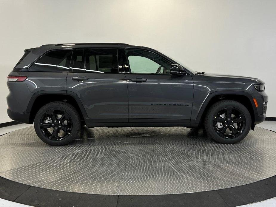 new 2025 Jeep Grand Cherokee car, priced at $49,477