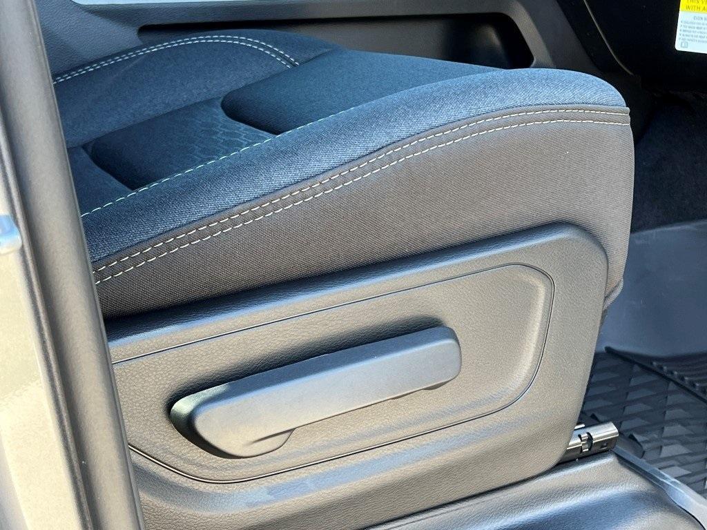 new 2025 Ram 1500 car, priced at $52,209