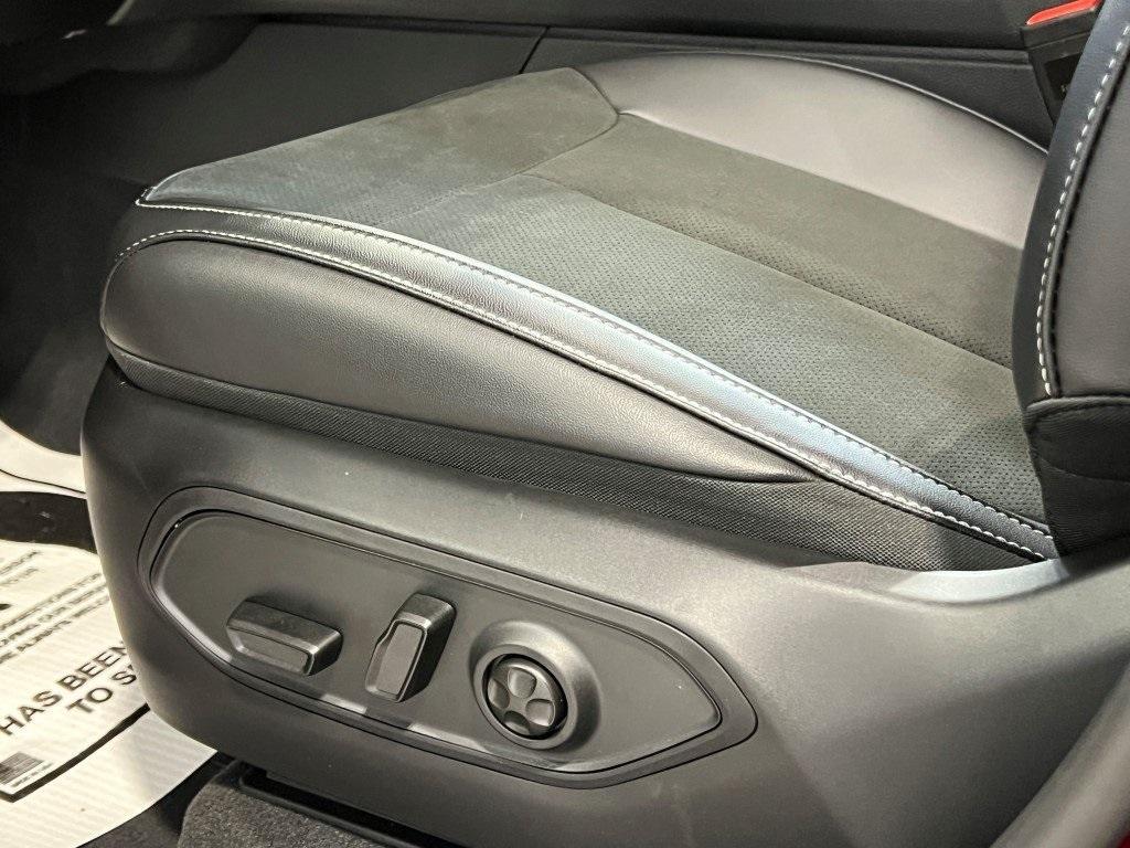 new 2025 Jeep Grand Cherokee L car, priced at $40,824
