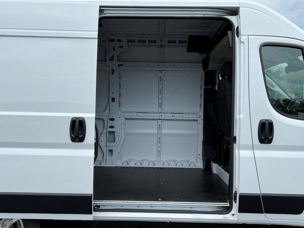 new 2025 Ram ProMaster 1500 car, priced at $47,720