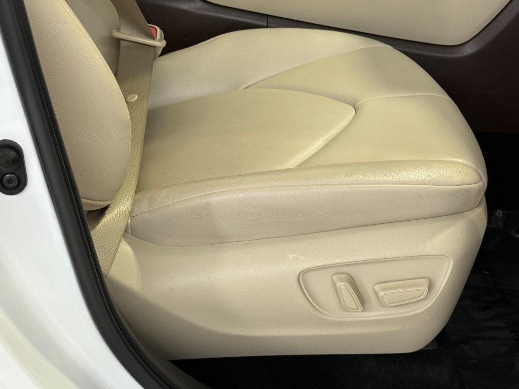 used 2022 Toyota Highlander car, priced at $36,500