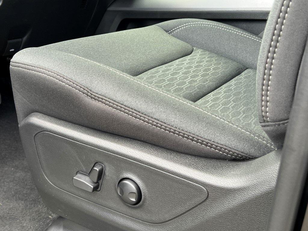 new 2025 Ram 1500 car, priced at $46,490