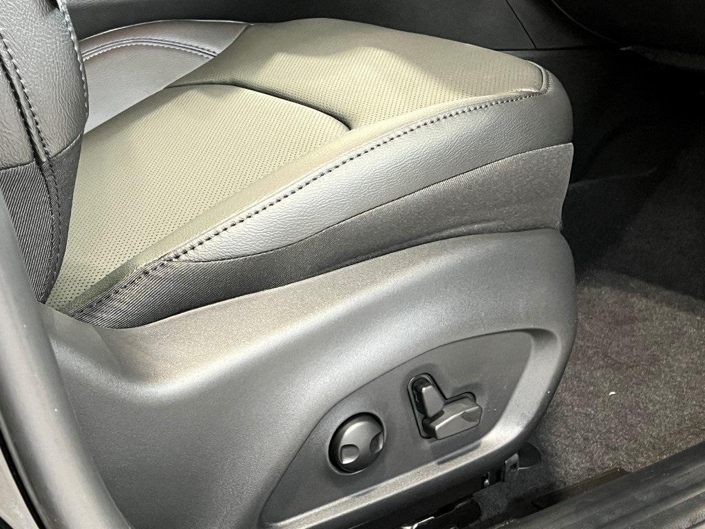 new 2025 Jeep Compass car, priced at $37,428