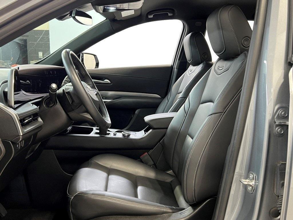 used 2024 Cadillac XT4 car, priced at $35,300